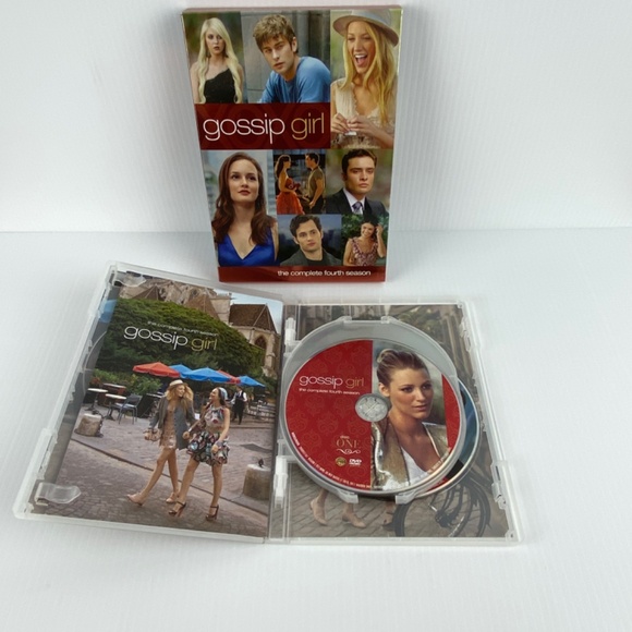 Gossip Girl Season 4 DVD Complete Fouth Season 2011 5 Disc Set - Picture 5 of 8